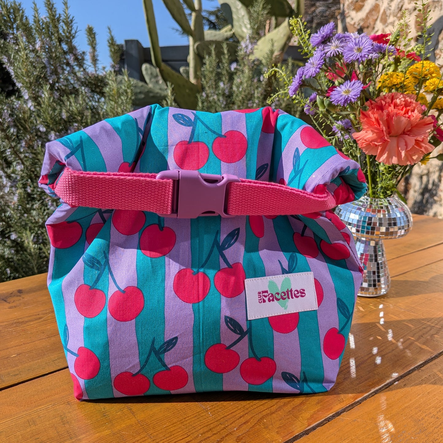 Le Cherry blossom girl